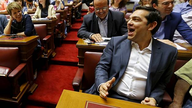 Kreikkalaispummi sippimies Tsipras rehvasteli Kreikan tv:ssä Suomen nöyrtymisellä: